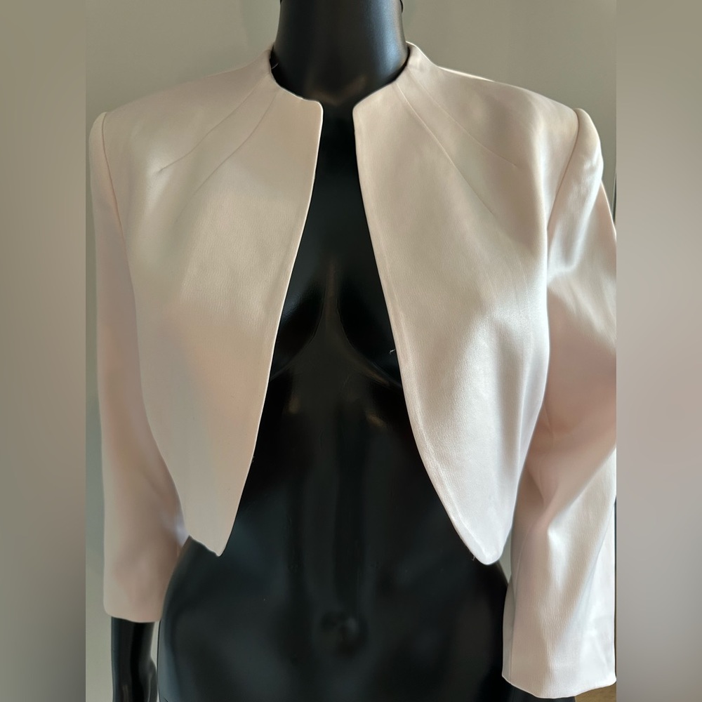 Tahari Shrug Light Pink Size 4